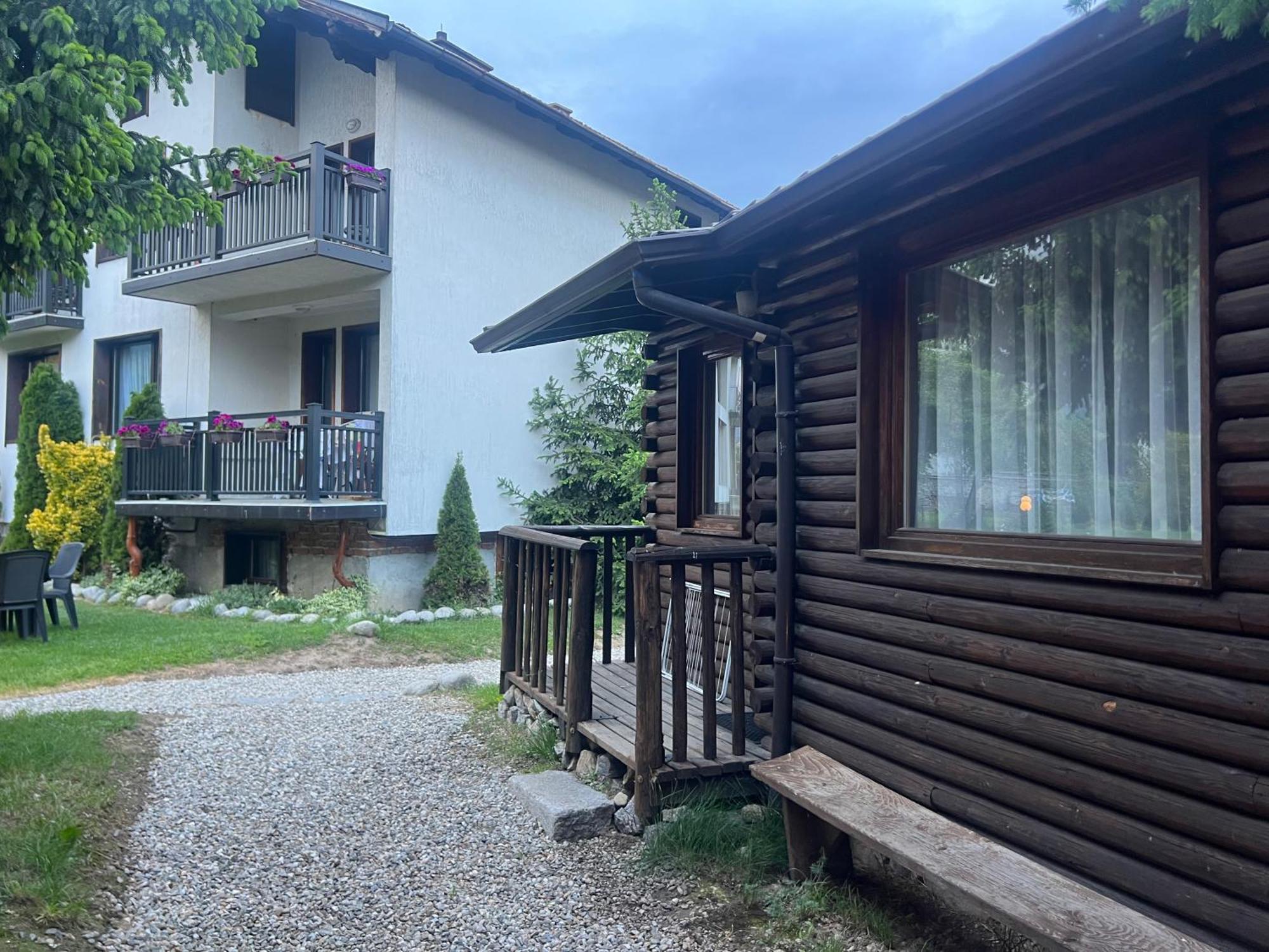 Guest House Raffe Dobrinishte Exterior foto