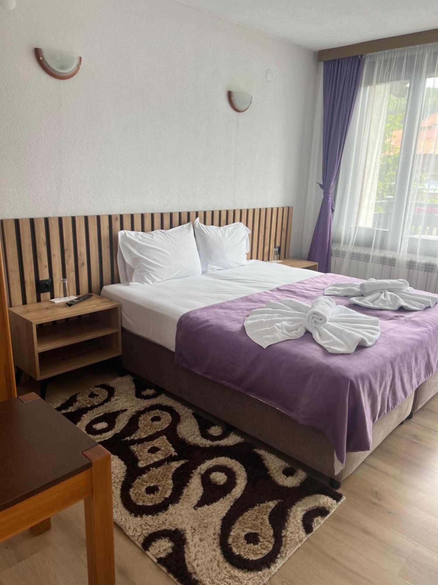 Guest House Raffe Dobrinishte Exterior foto